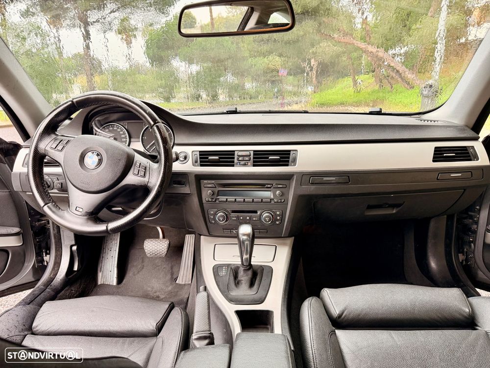 BMW 320 d Coupe Auto - 12