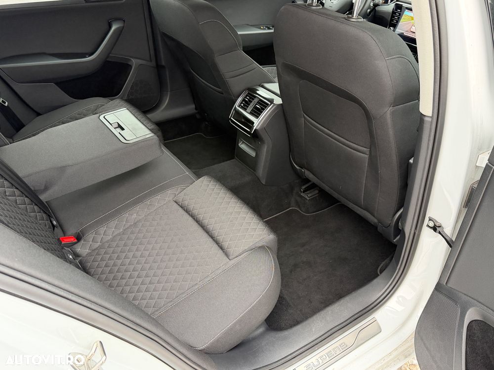 Skoda Superb 2.0 TDI DSG Essence - 13