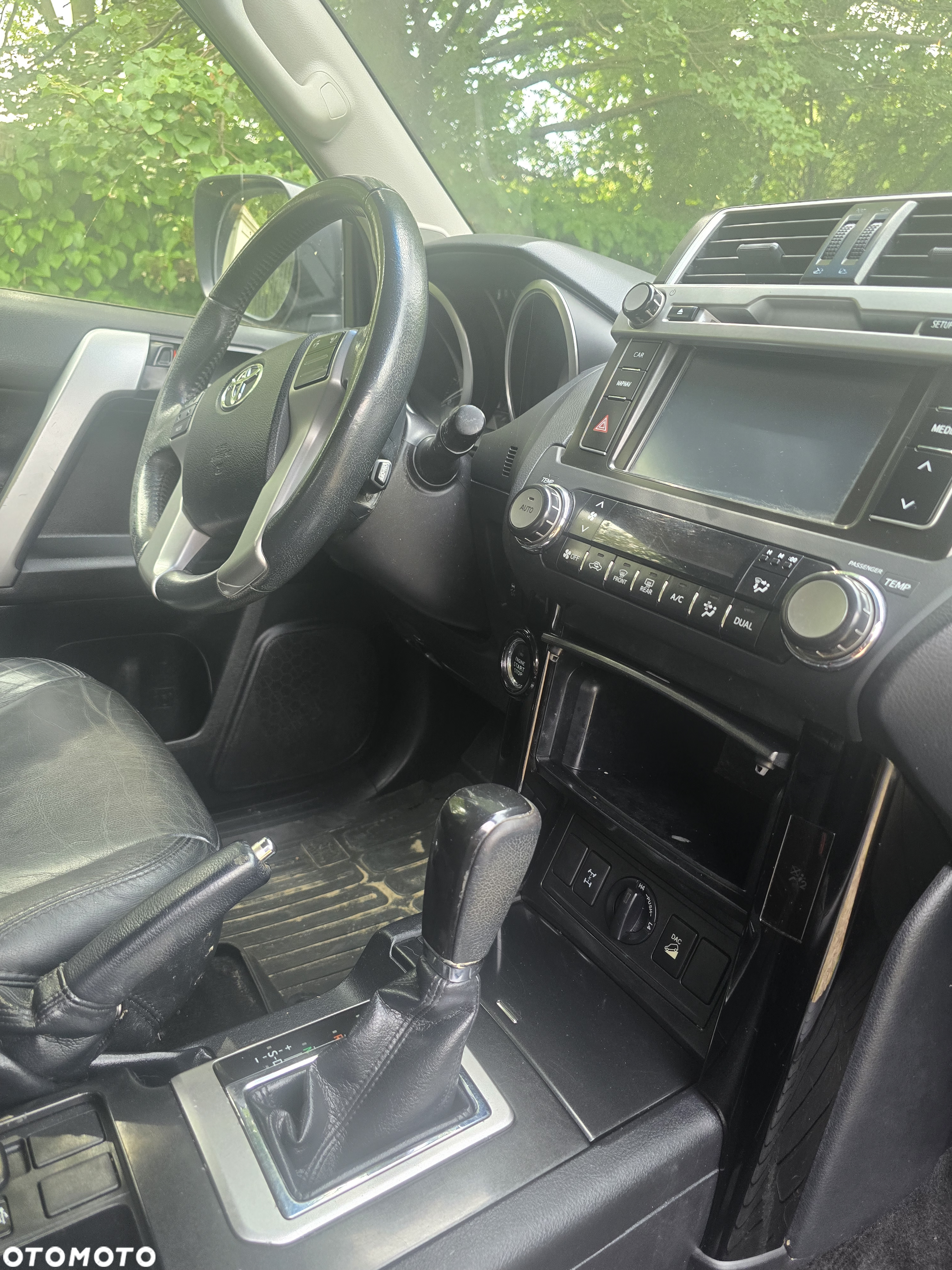 Toyota Land Cruiser - 9