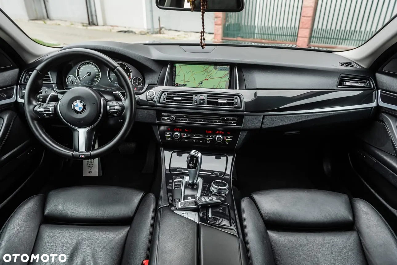 BMW Seria 5 518d - 33