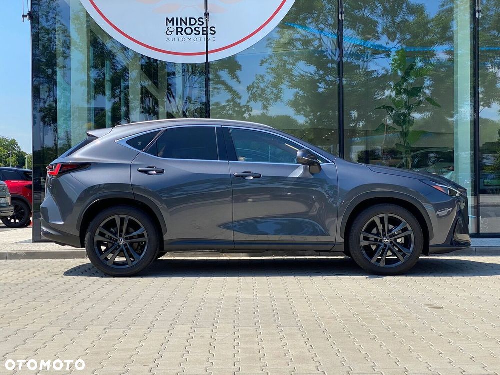Lexus NX 350h Prestige AWD - 4