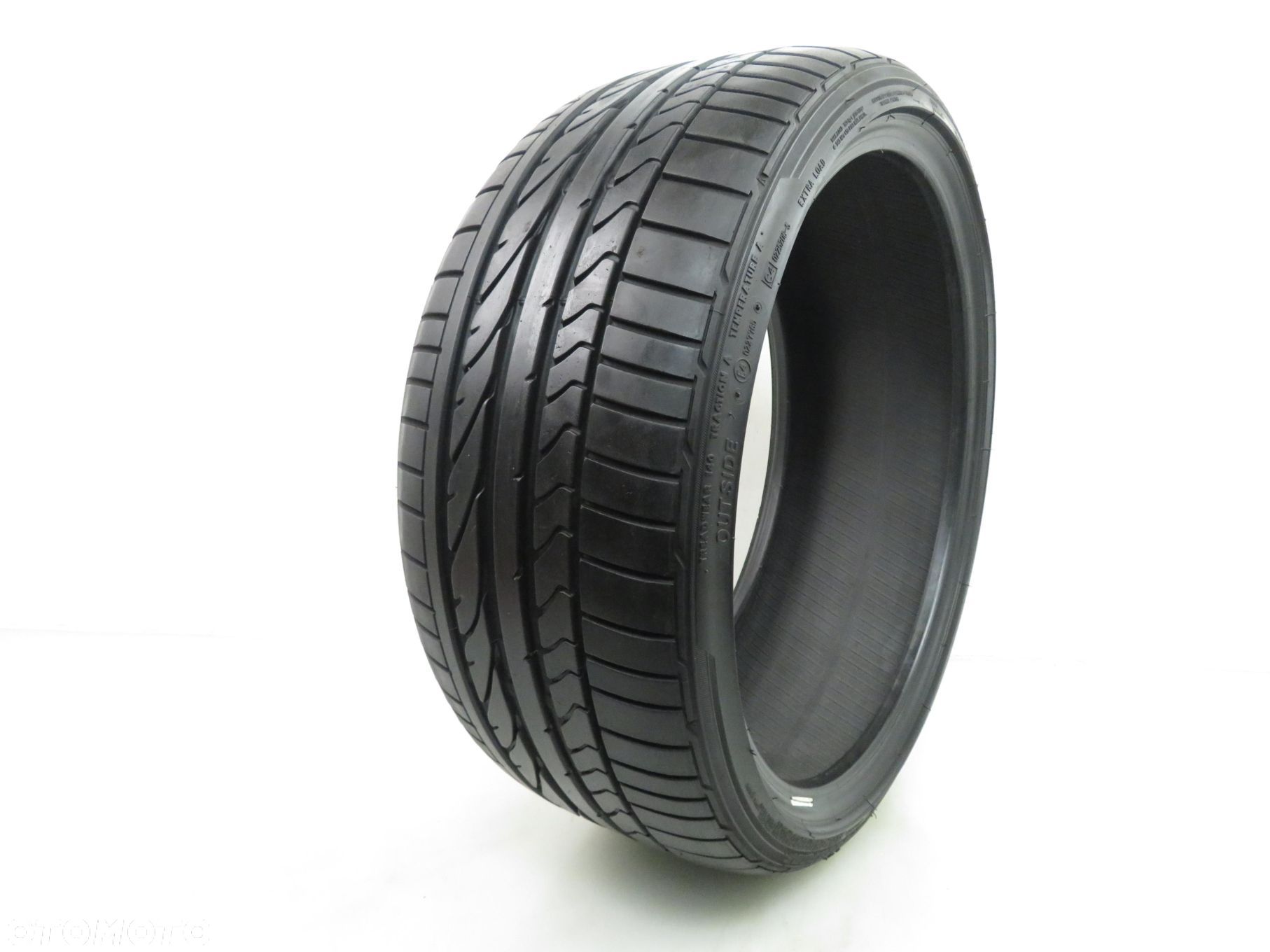 225/35R19 Bridgestone Potenza RE050A 88Y XL RFT - 1