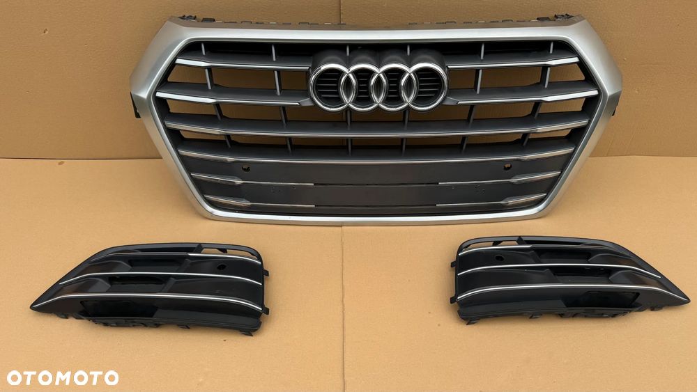 Atrapa Grill AUDI Q5 II 80A S LINE