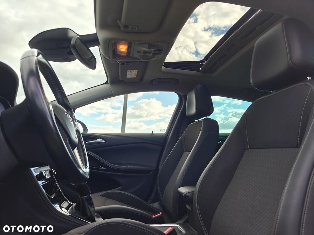 Opel Astra 1.4 T Elite - 35