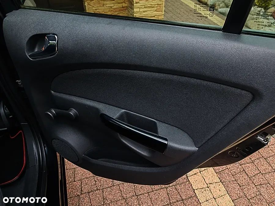 Opel Corsa 1.4 16V Navi - 33