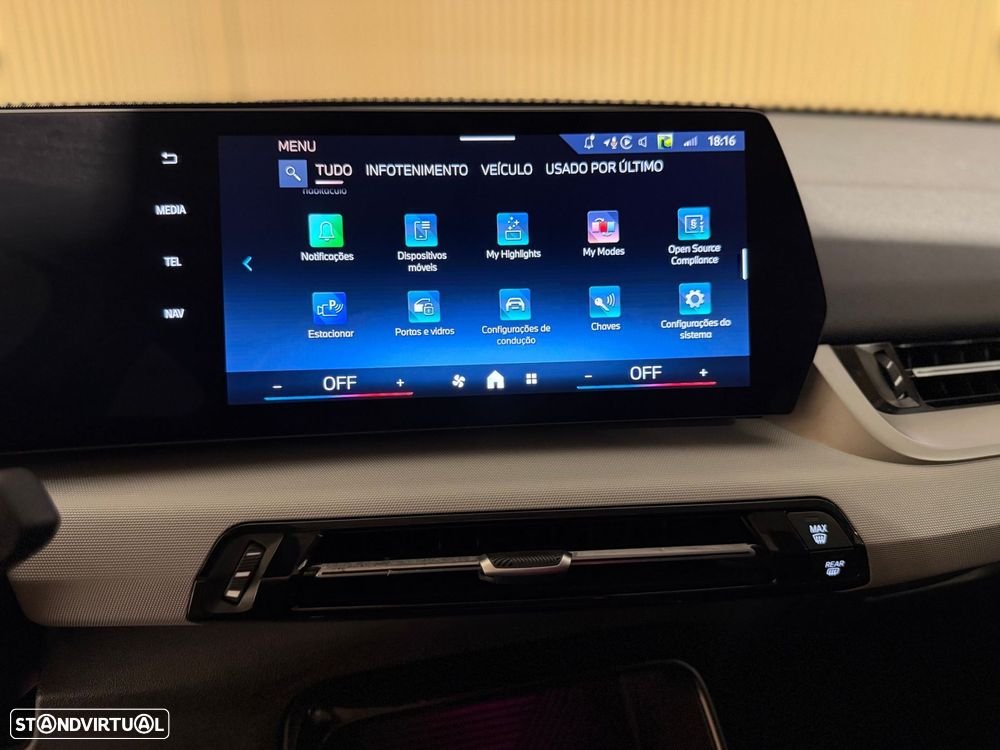 BMW iX2 eDrive20 - 21