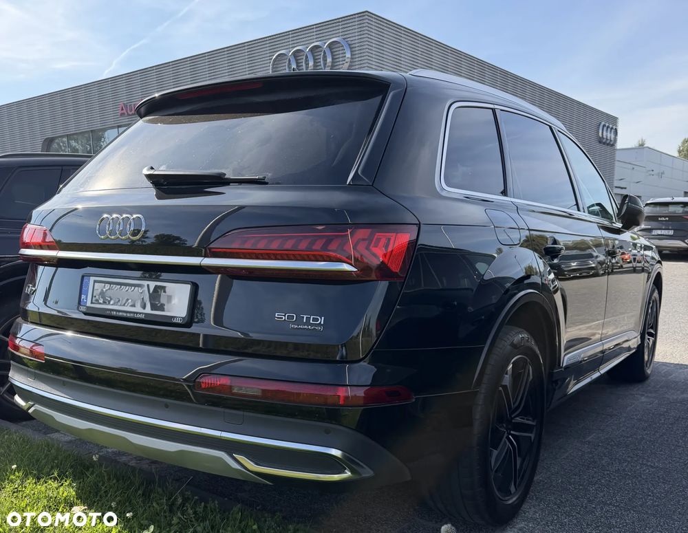 Audi Q7 - 1