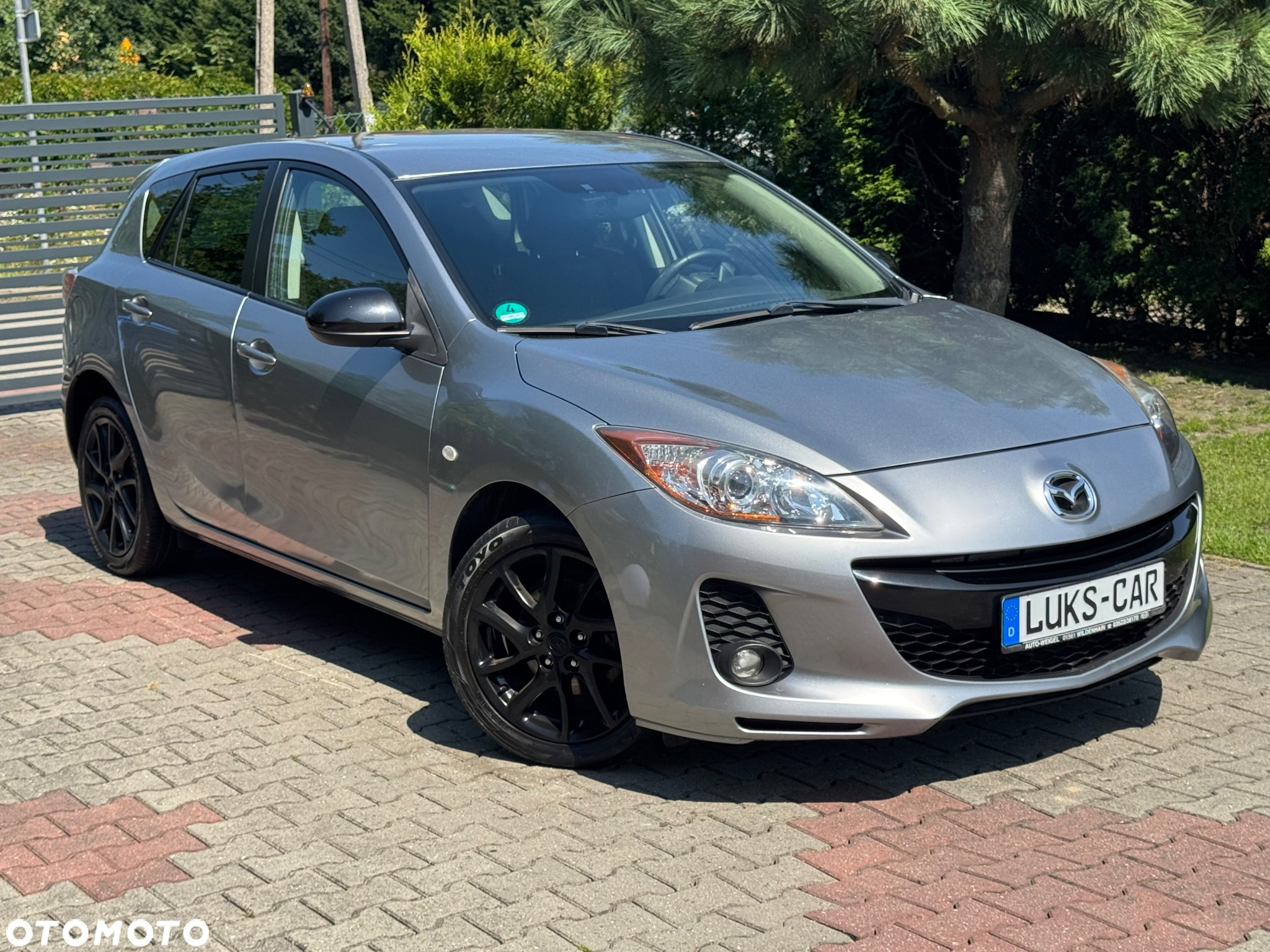 Mazda 3 1.6 Exclusive + - 10