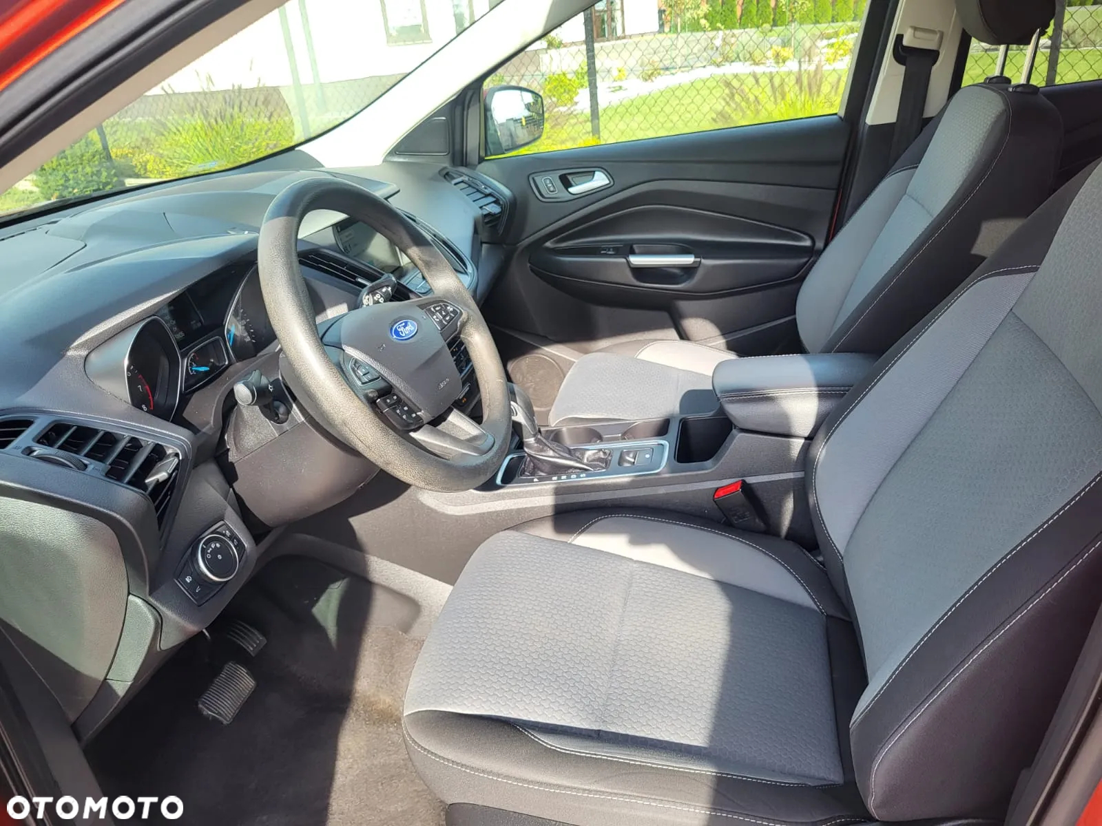 Ford Kuga - 21