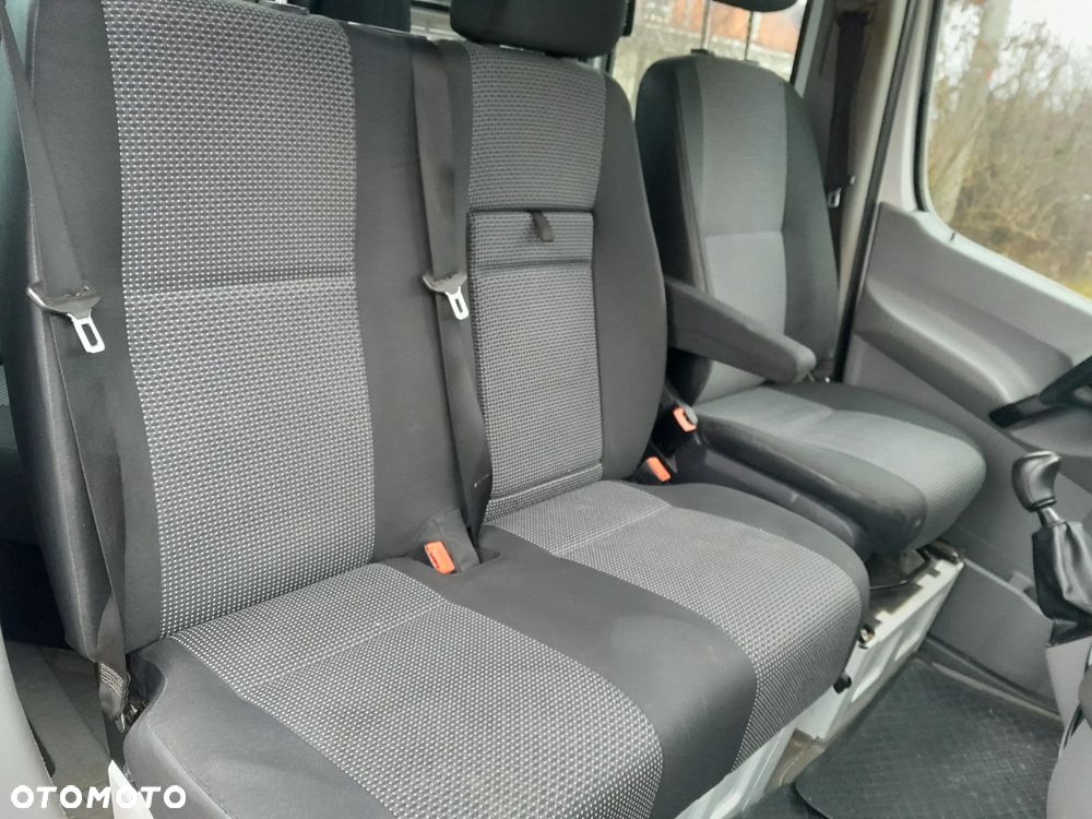 Mercedes-Benz Sprinter - 27