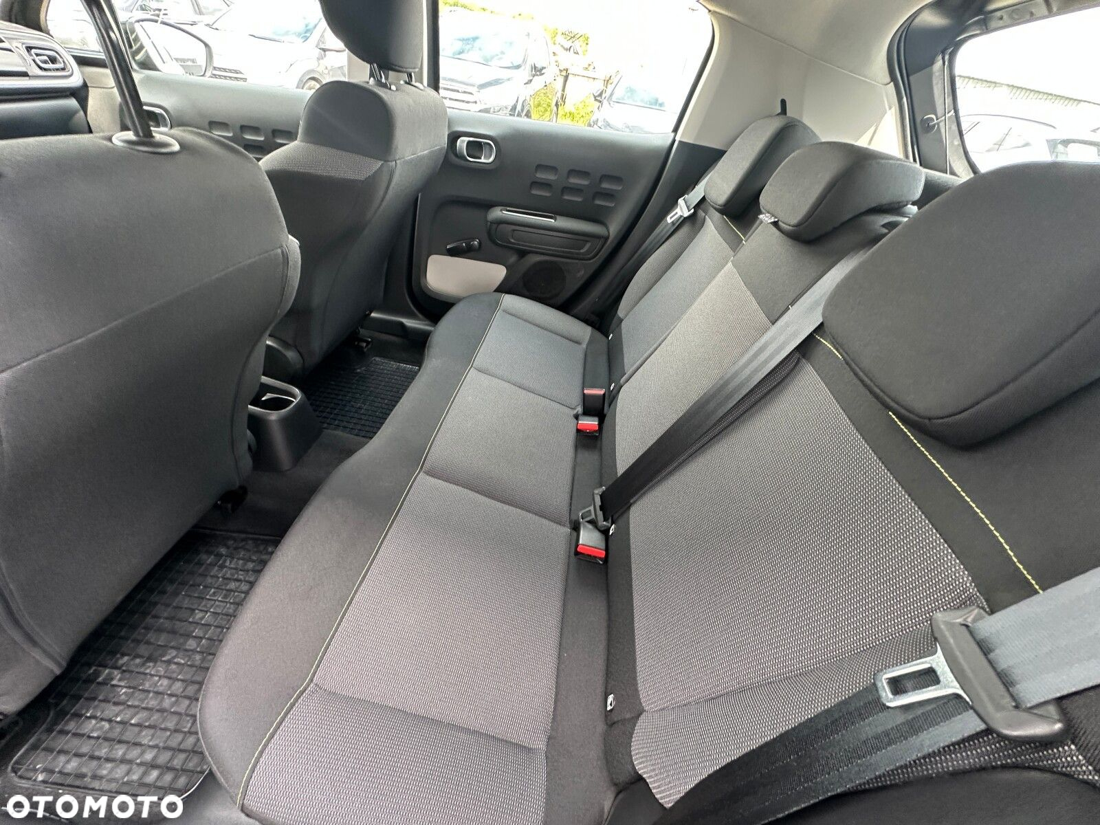 Citroën C3 1.2 PureTech Shine - 18