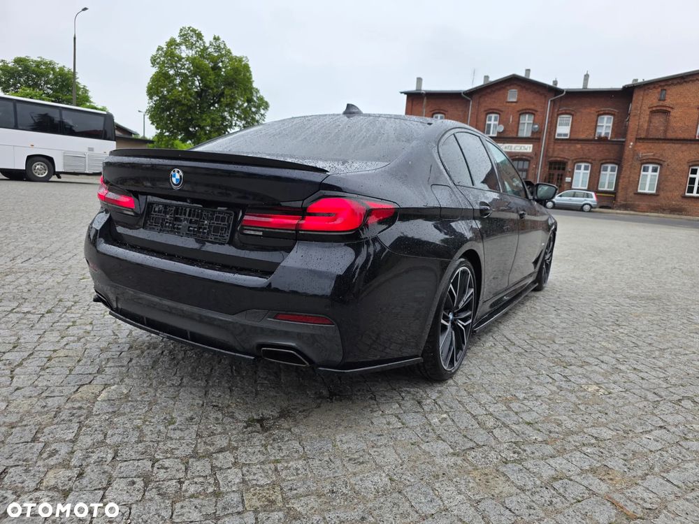 BMW Seria 5 530d mHEV M Sport sport - 16