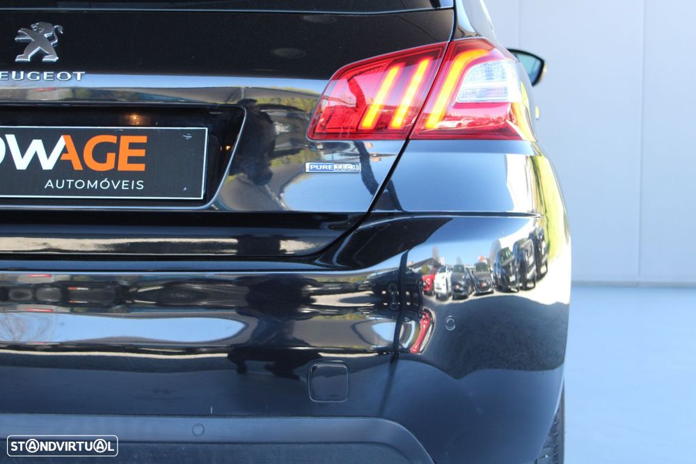Peugeot 308 1.2 PureTech Allure Pack - 23