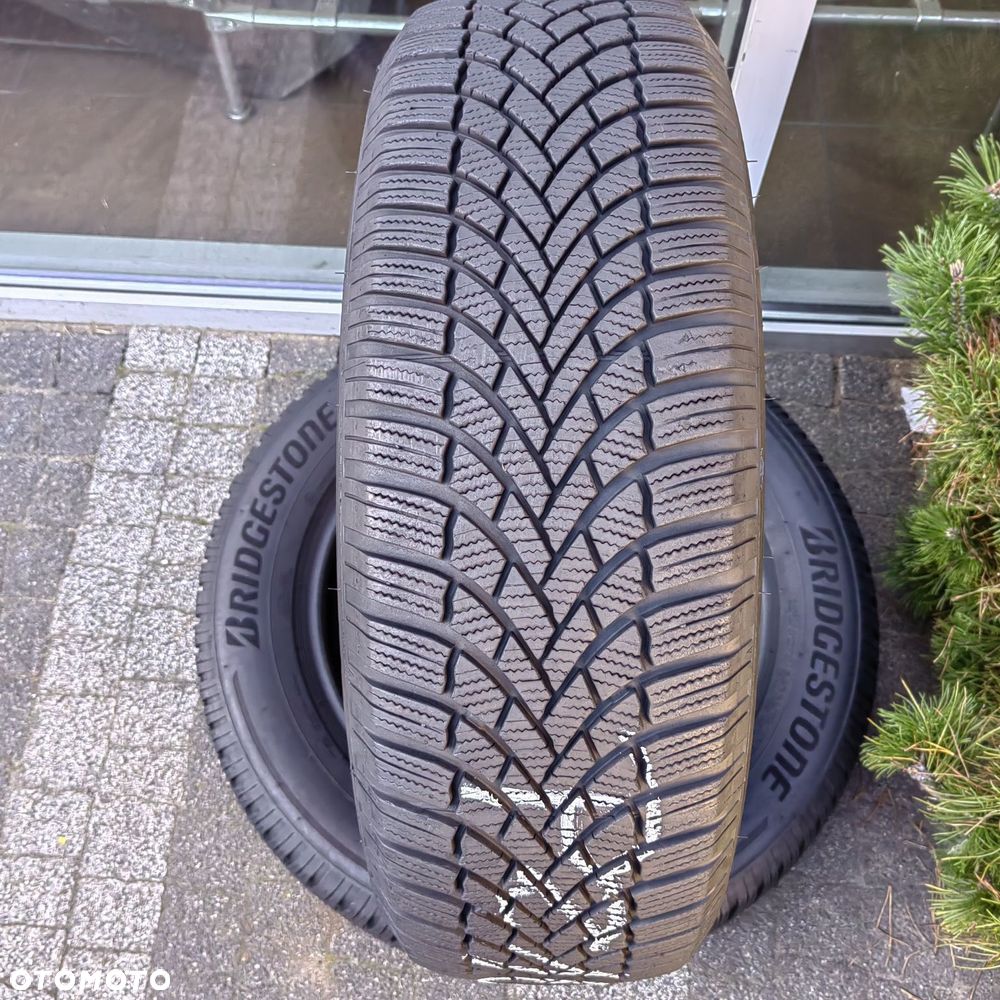 215/65R17 103H Bridgestone Blizzak LM005 2023 para zima PZ10 - 2