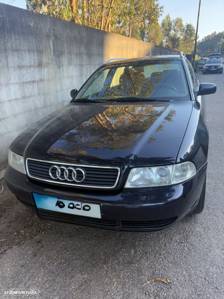 Audi A4 Avant 1.6 Confort - 1