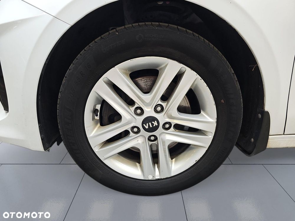 Kia Ceed 1.6 CRDi SCR L - 37