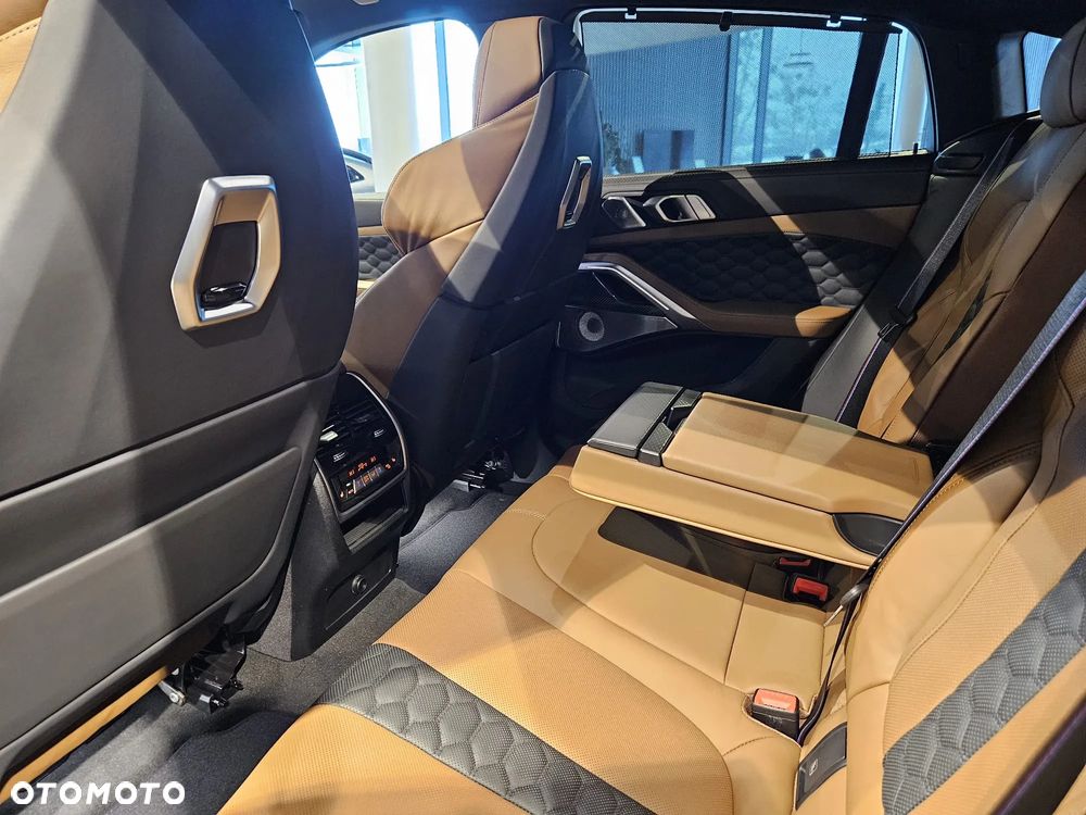 BMW X6 - 22