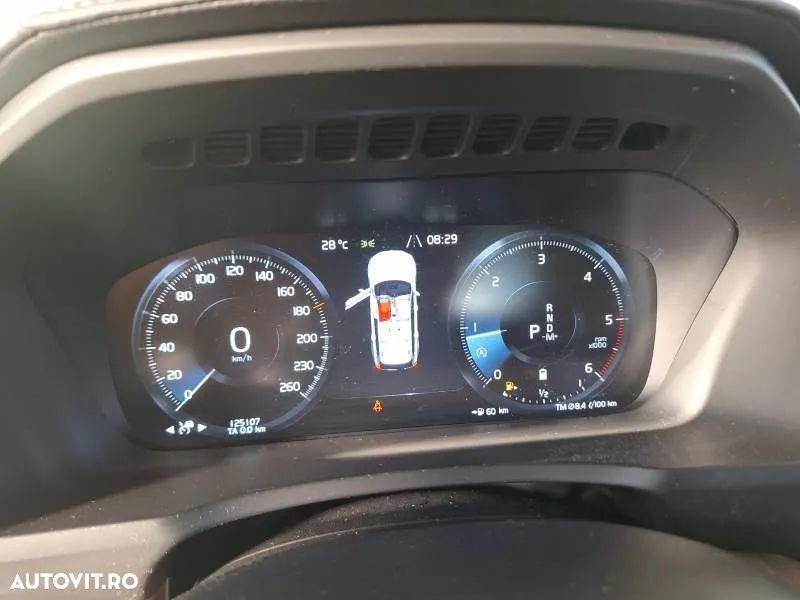 Volvo XC 90 B5 D AWD Geartronic Inscription - 4
