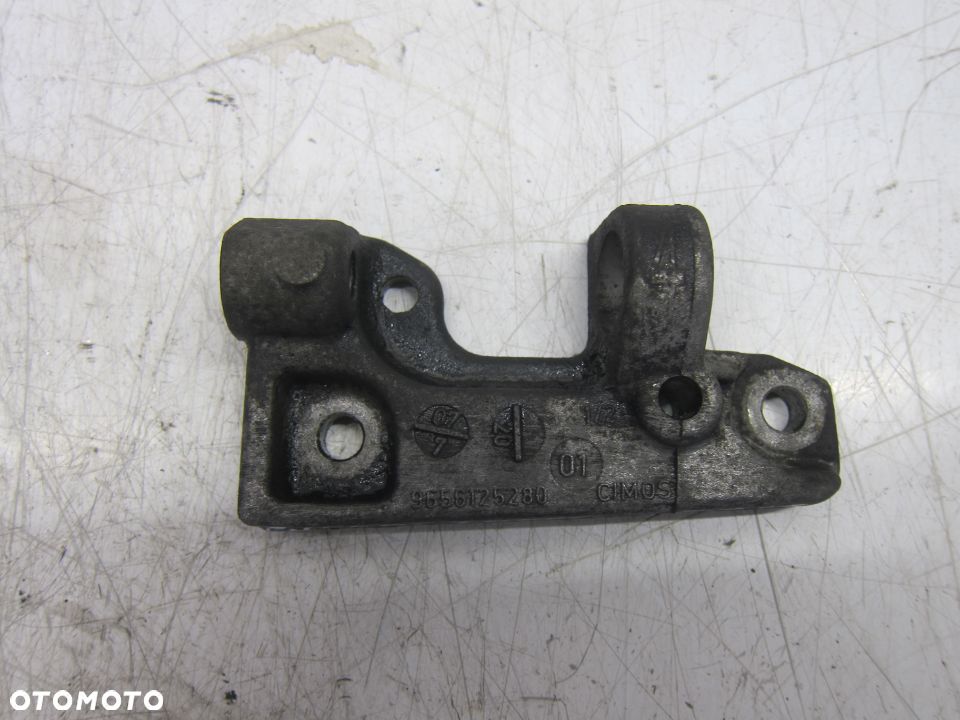 peugeot expert 1.6HDI łapa wspornik alternatora 9656125280 - 1
