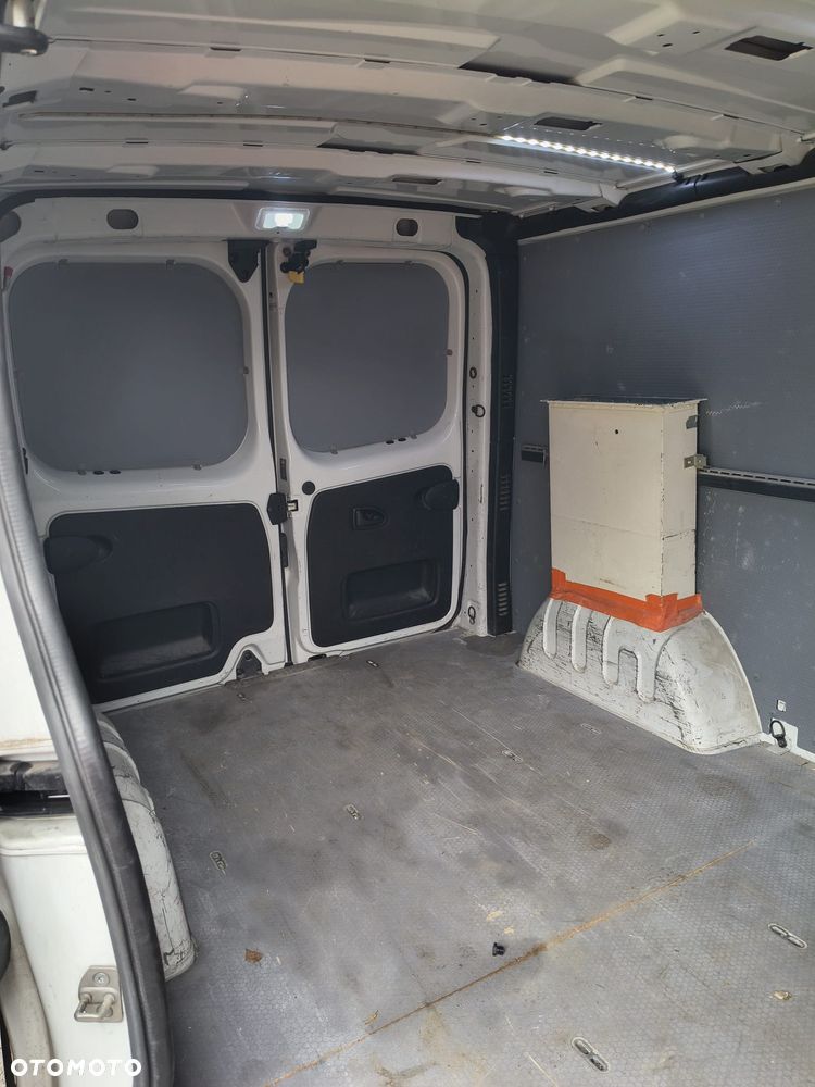 Renault Traffic - 10