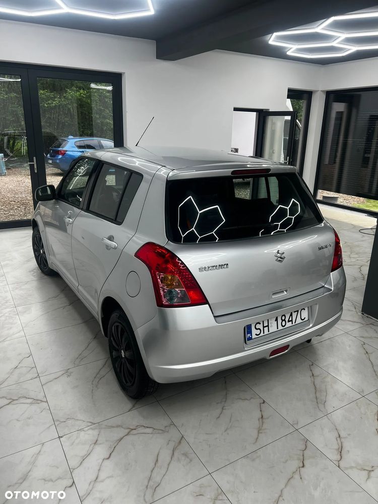 Suzuki Swift 1.3 Comfort - 4