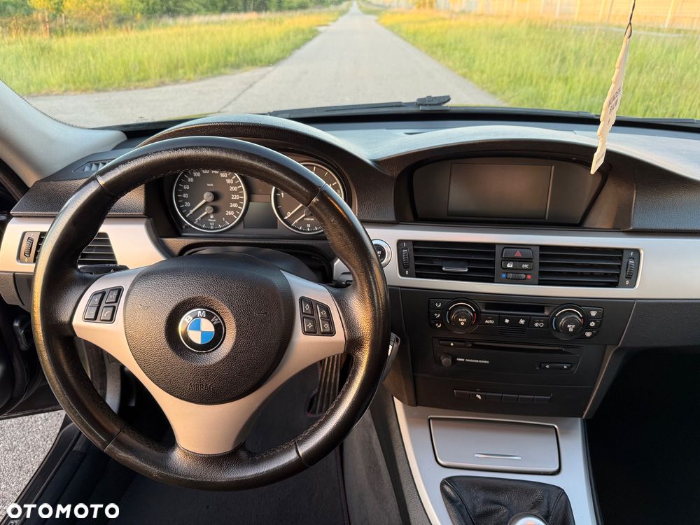 BMW Seria 3 320d DPF - 17
