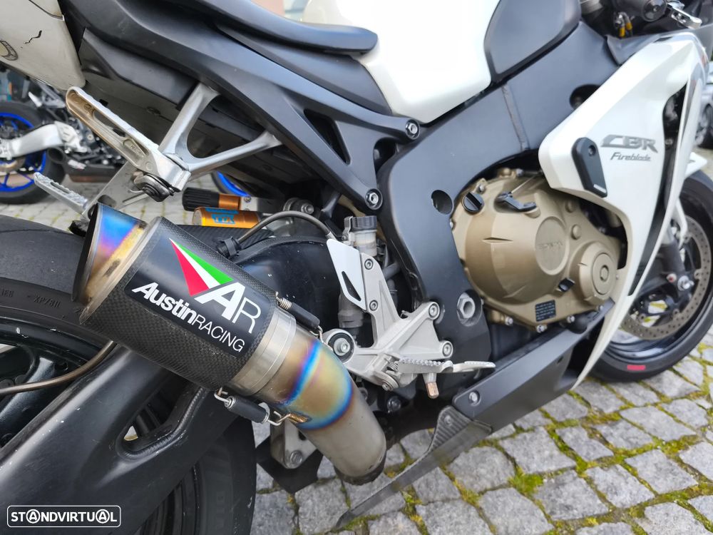 Honda CBR 1000RR FIREBLADE - 5