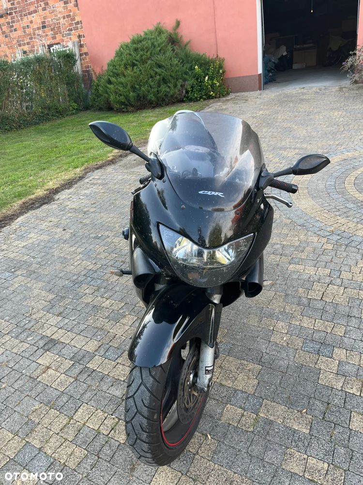Honda CBR - 6
