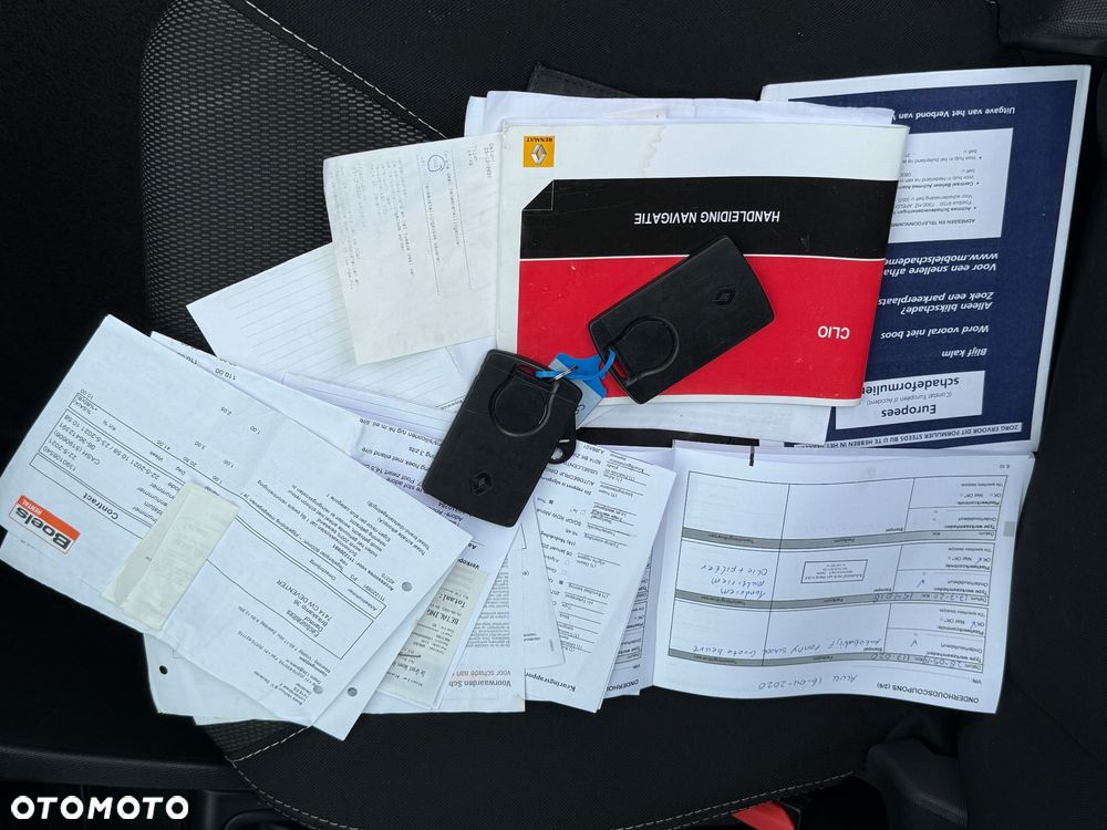 Renault Clio - 27