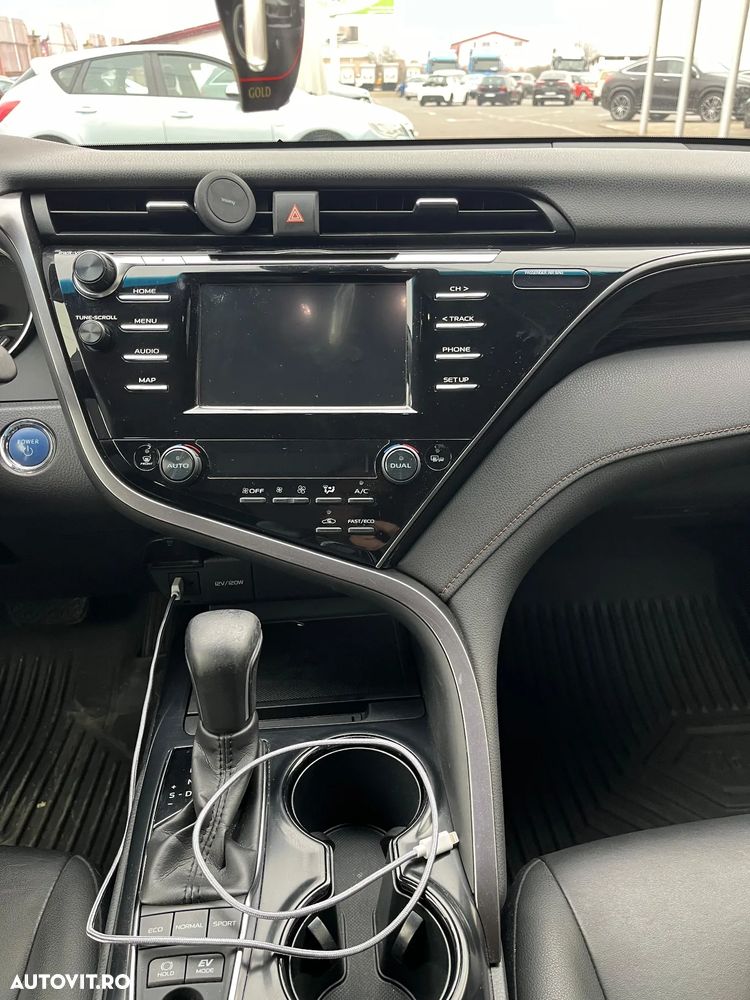 Toyota Camry ver-2-5-hybrid-business - 8