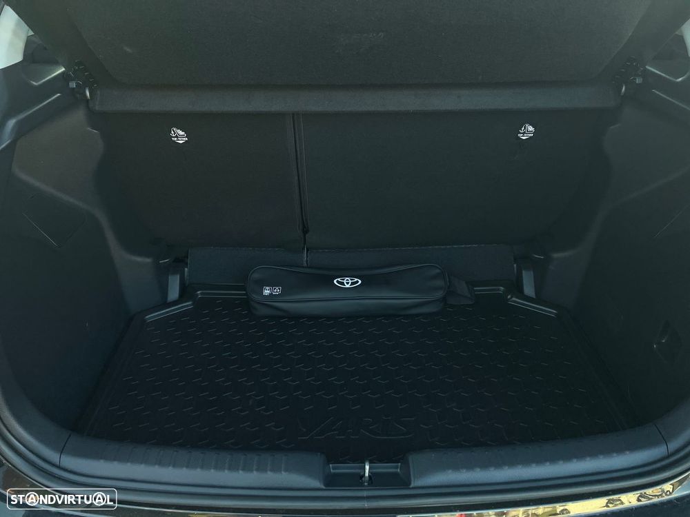 Toyota Yaris - 11