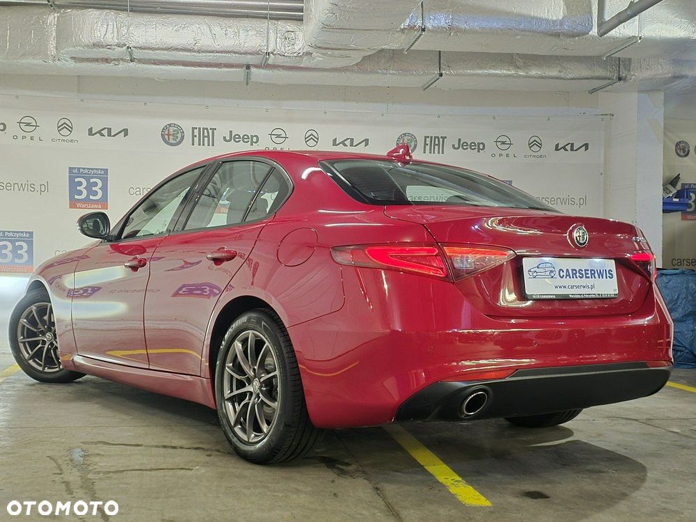 Alfa Romeo Giulia - 9