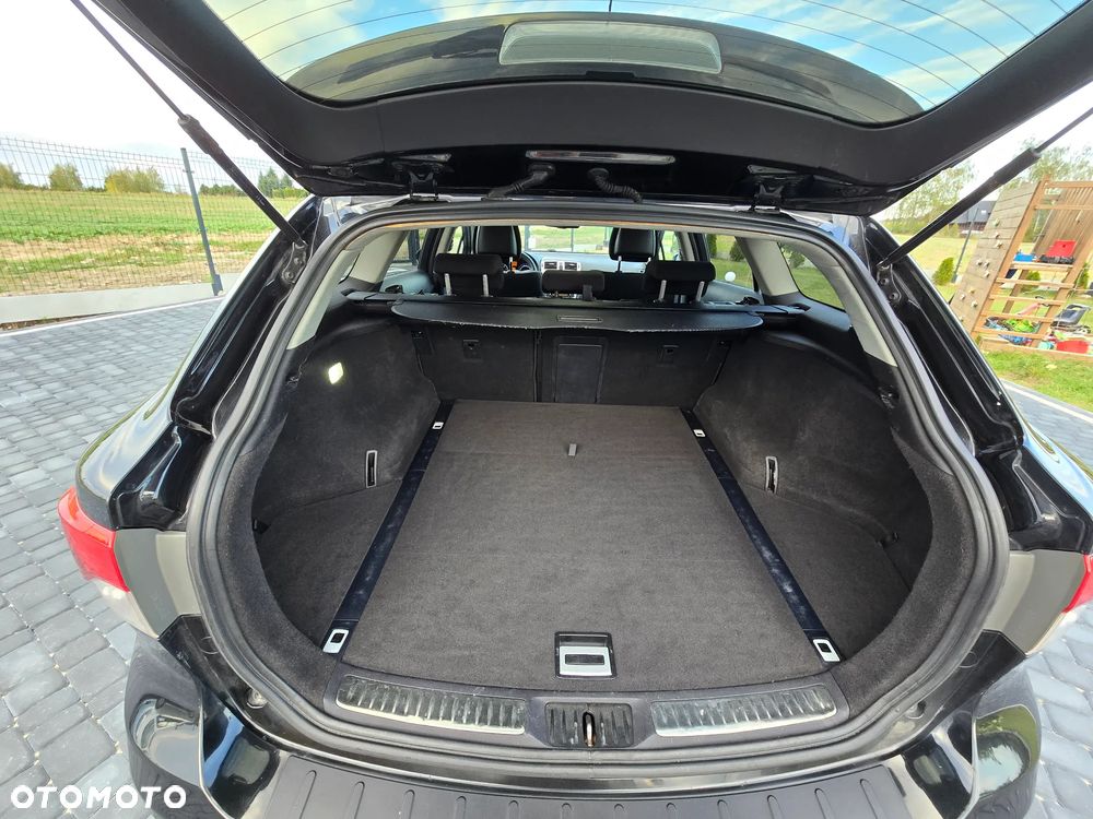 Toyota Avensis 2.0 D-4D Premium - 23