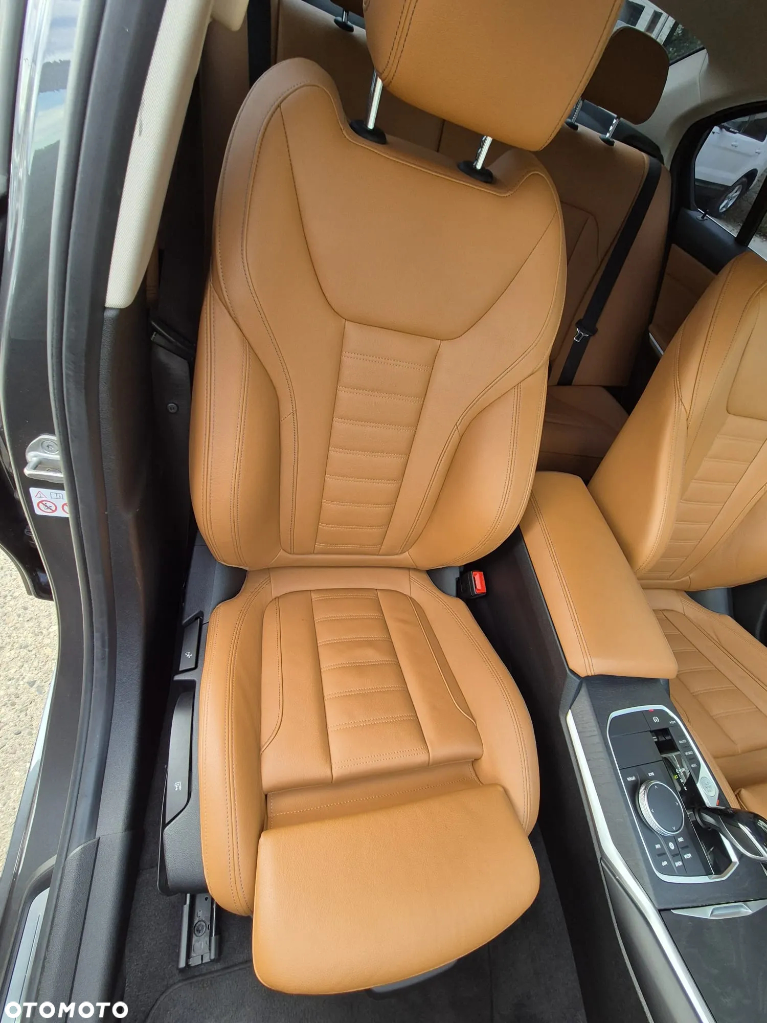BMW Seria 3 318i M Sport - 26