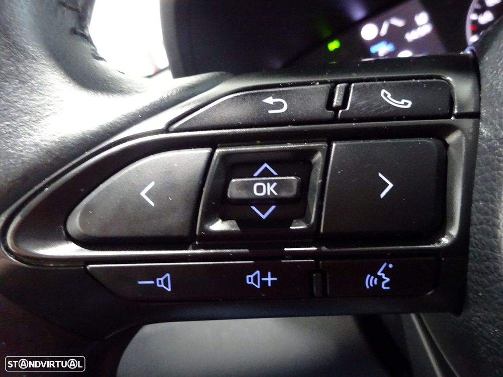 Toyota Yaris 1.5 HDF Comfort Plus - 21