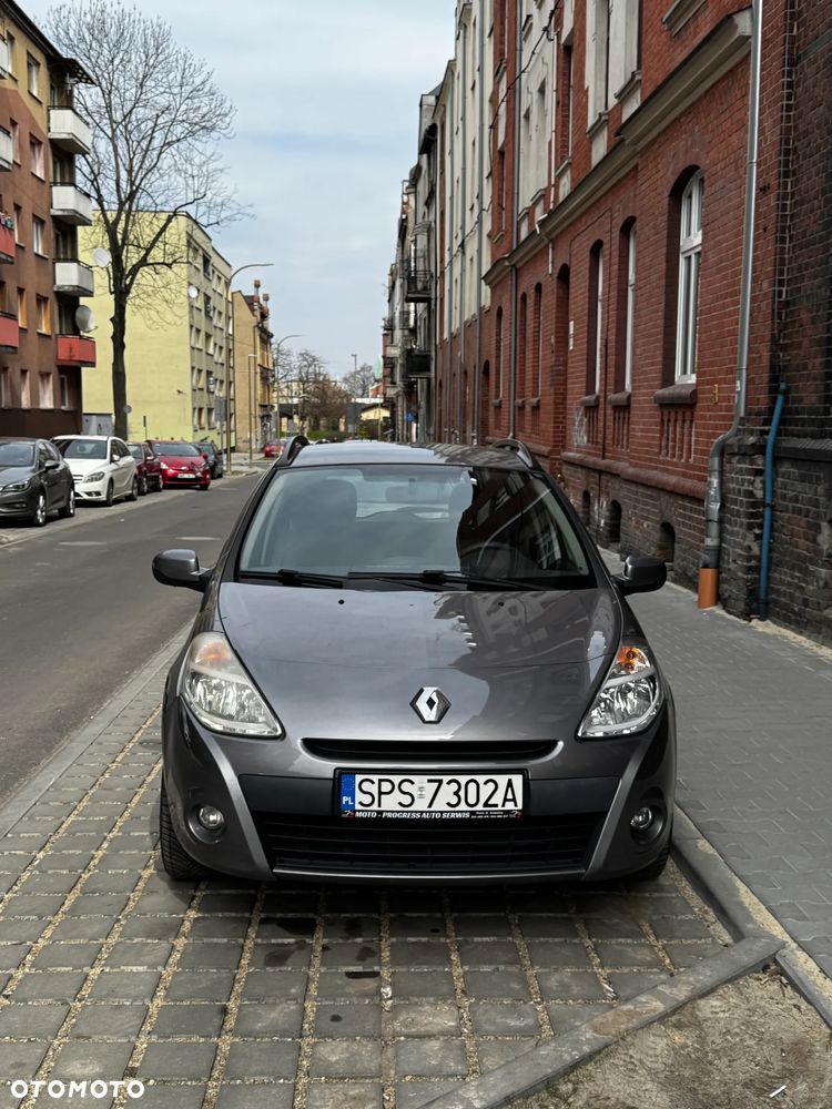 Renault Clio - 2
