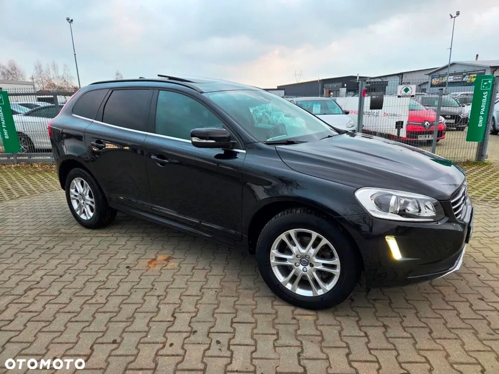 Volvo XC 60 D4 Geartronic Momentum - 4