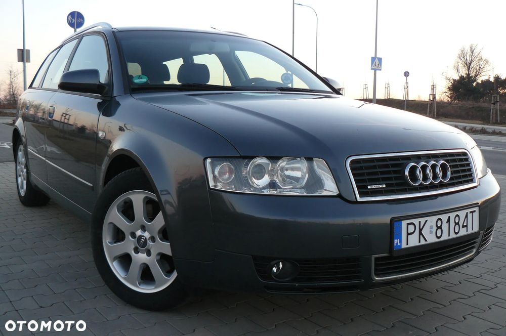 Audi A4 Avant - 1