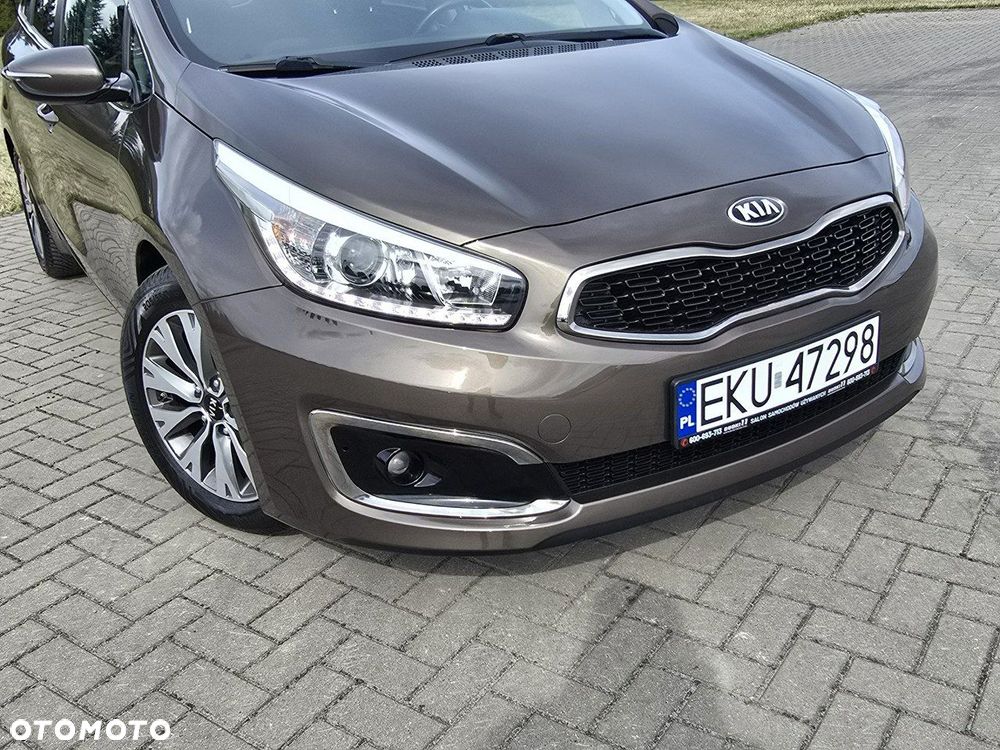 Kia Ceed - 4