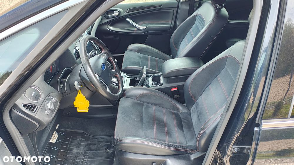 Ford S-Max - 8