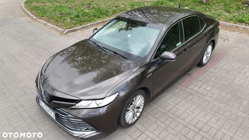 Toyota Camry 2.5 Hybrid Executive CVT - 27
