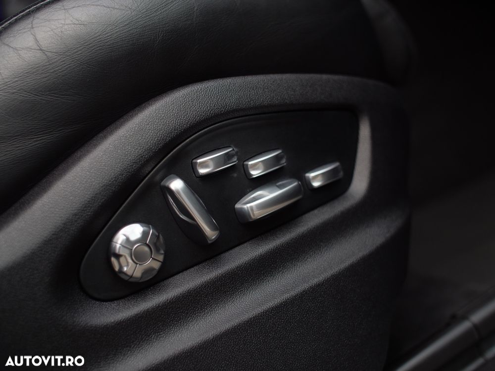 Porsche Cayenne - 16