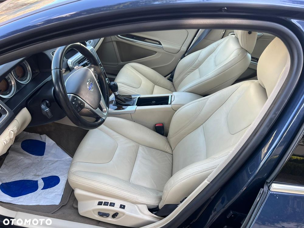 Volvo V60 T4 Summum - 30