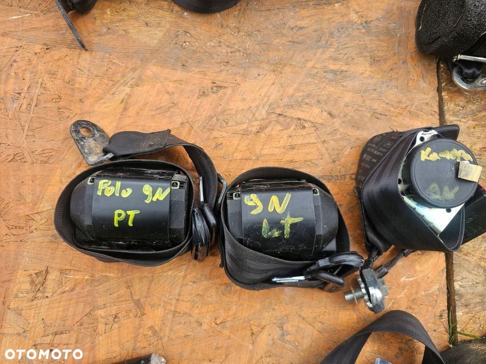 Pas bezpieczeństwa lewy prawy środek tył komplet Volkswagen Polo 9N - 1