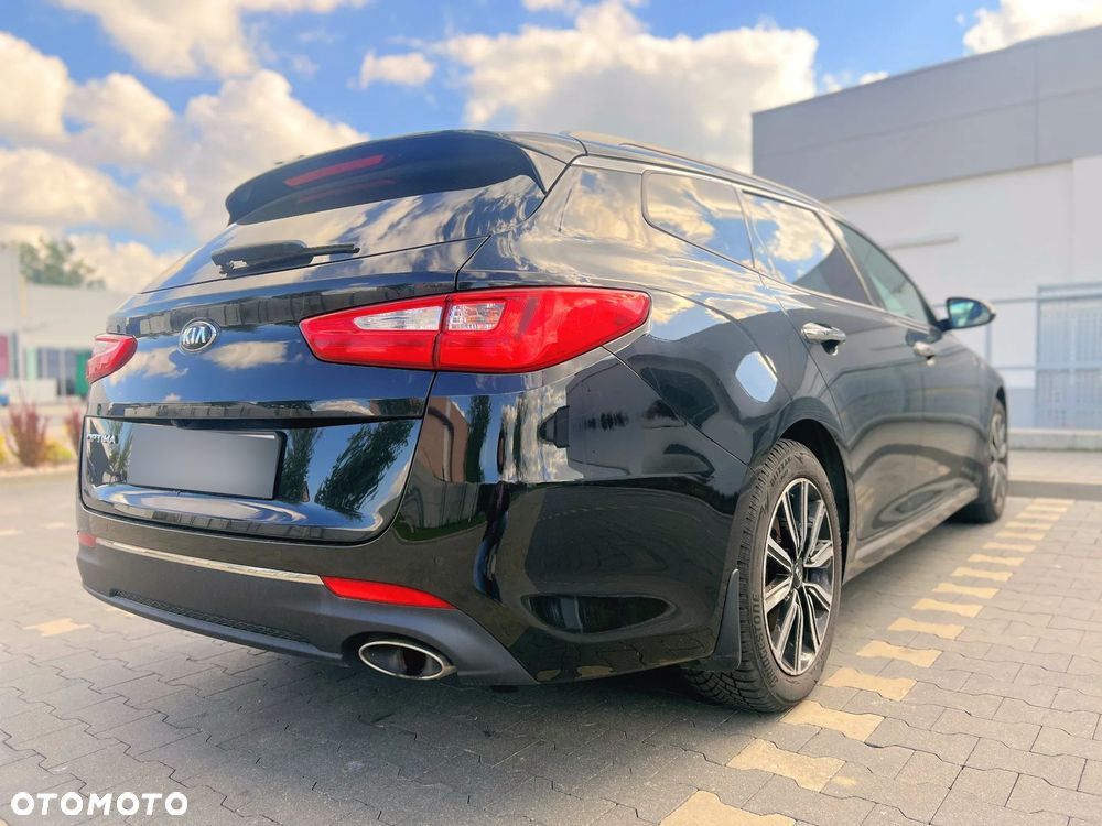 Kia Optima - 11