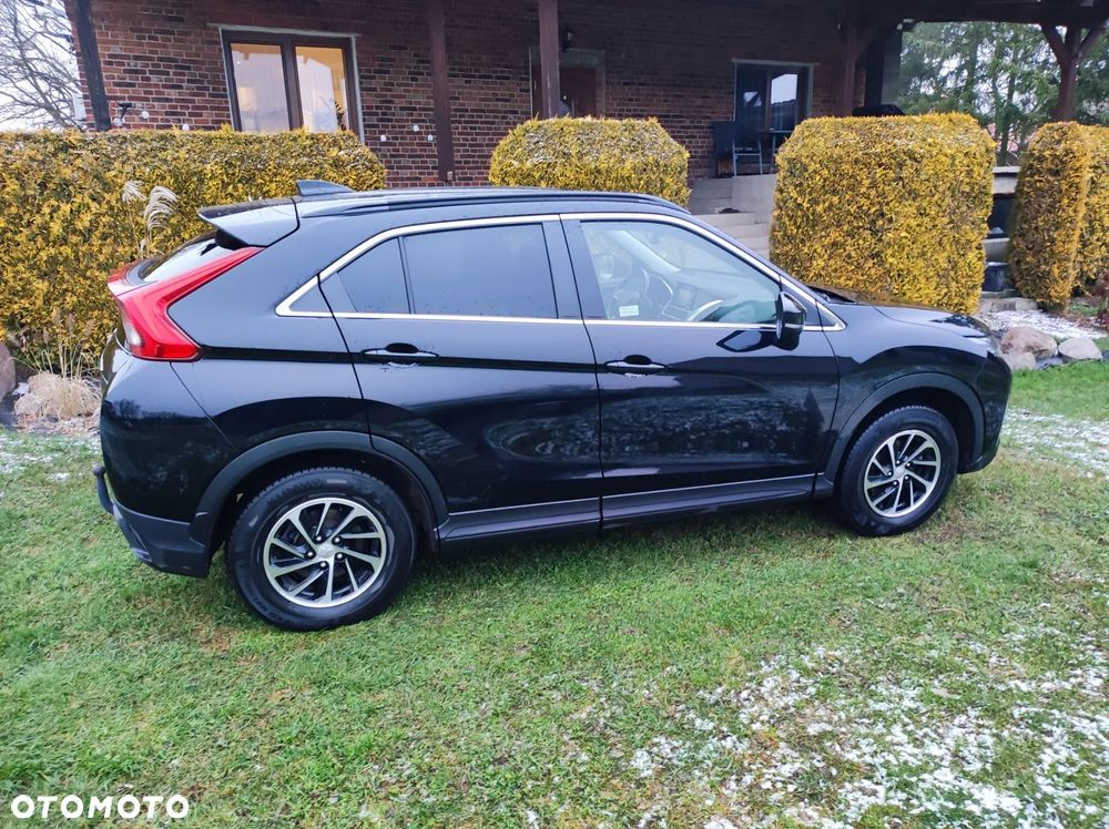 Mitsubishi Eclipse Cross 1.5 T Invite Plus - 1