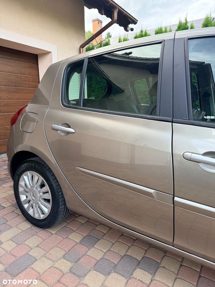 Renault Clio 1.2 16V 75 Dynamique - 6