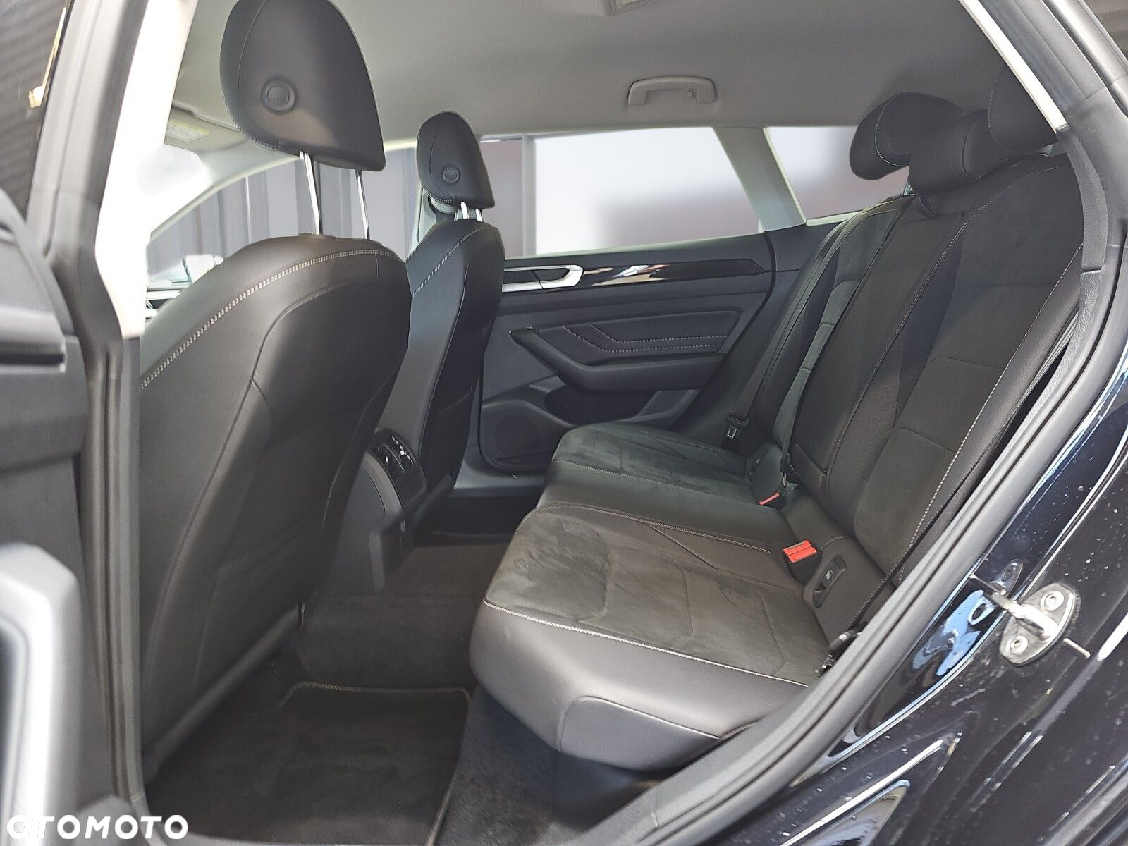 Volkswagen Arteon 2.0 TSI Elegance DSG - 19