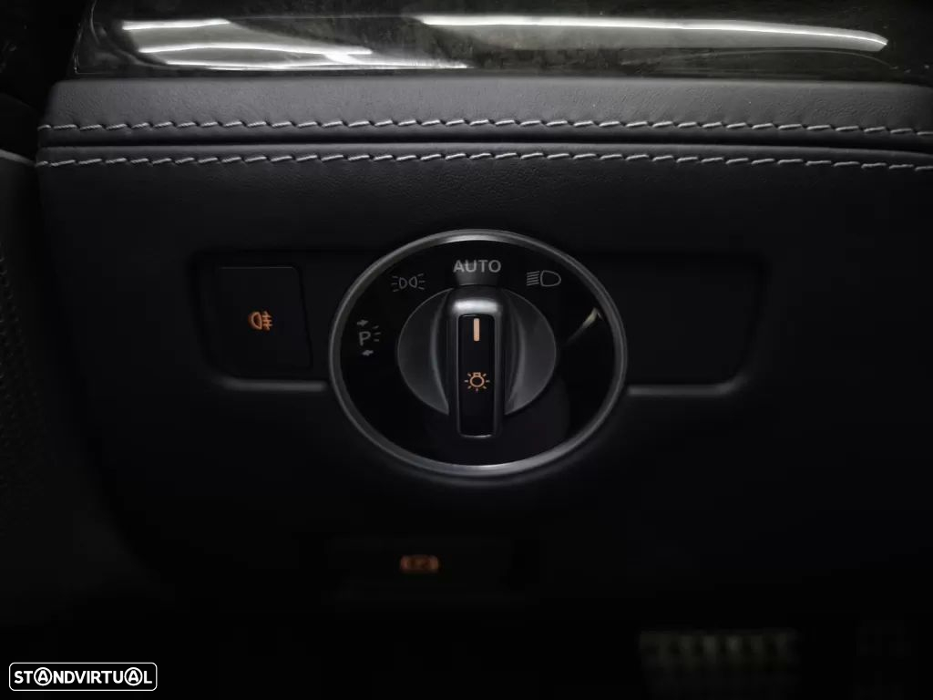 Mercedes-Benz SL 400 9G-TRONIC designo edition - 32