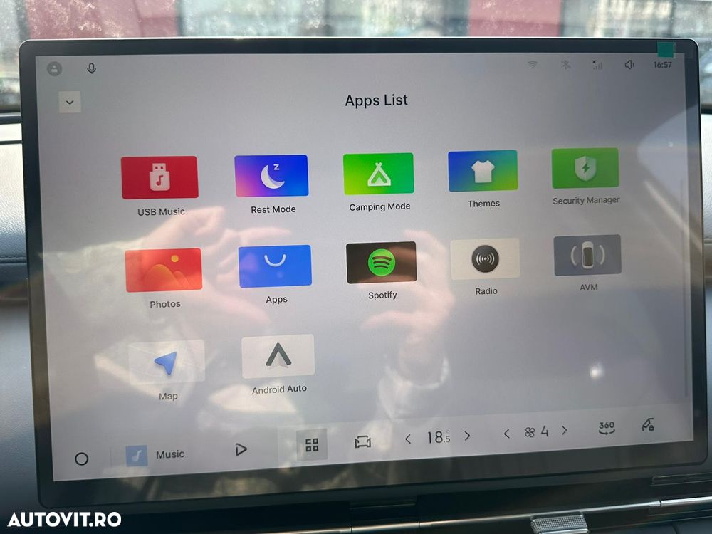 Geely Starray EM-i - 13